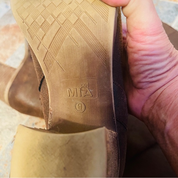 👢Wonderful Mia Genuine Distressed Leather Brown Chunky Heel Knee High Boots! - Picture 8 of 13